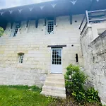 Domaine Jeanne De Laval
