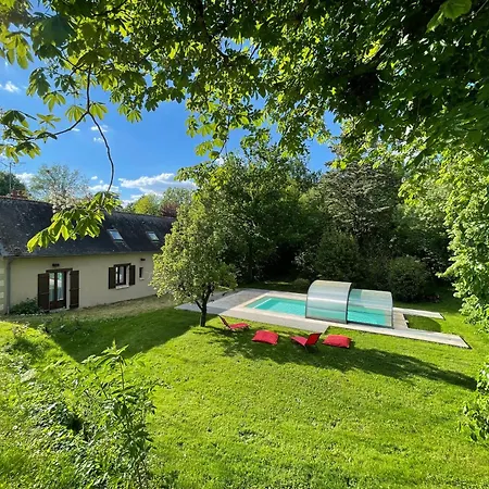Vakantiehuis Domaine Jeanne De Laval *