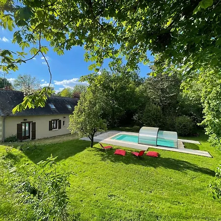 Casa de Férias Domaine Jeanne De Laval *