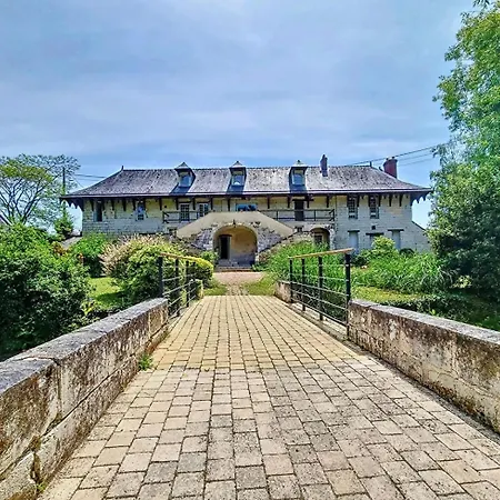Domaine Jeanne De Laval Casa de Férias La Bohalle