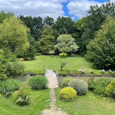 Holiday home Domaine Jeanne De Laval *