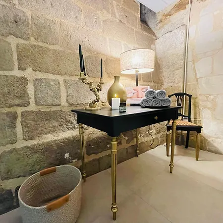 Domaine Jeanne De Laval Ferienhaus *