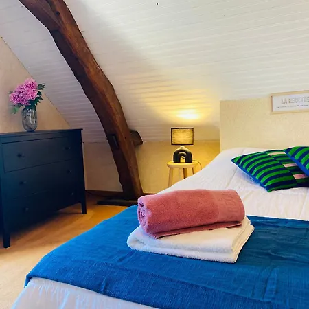 Domaine Jeanne De Laval Holiday home