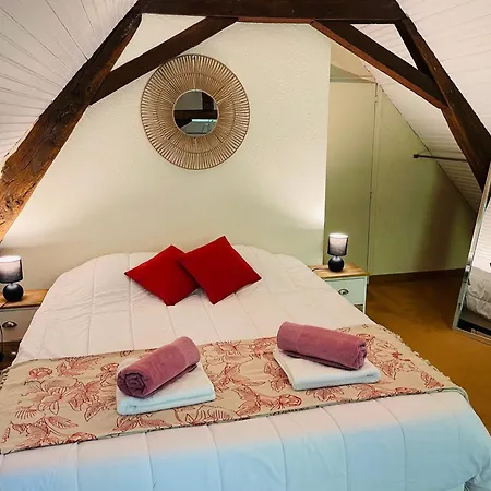 Ferienhaus Domaine Jeanne De Laval *