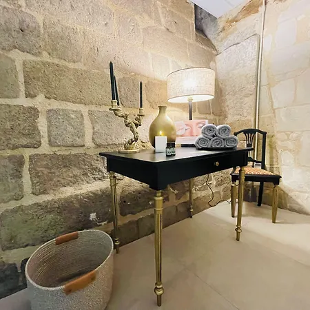 Domaine Jeanne De Laval Vakantiehuis *