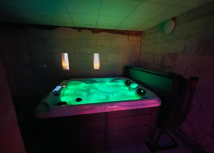 펜션 Domaine Jeanne De Laval *